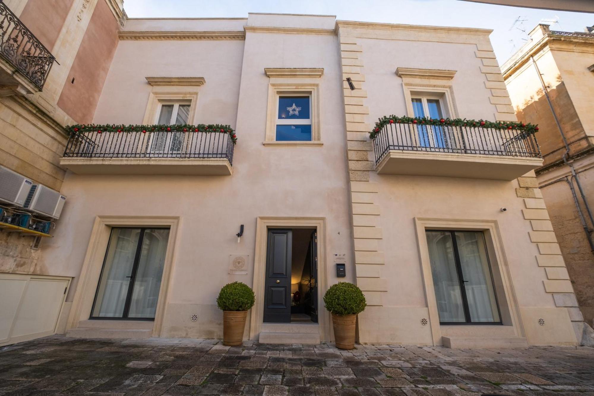 Palazzo Paisiello - Luxury Rooms Lecce Exterior photo